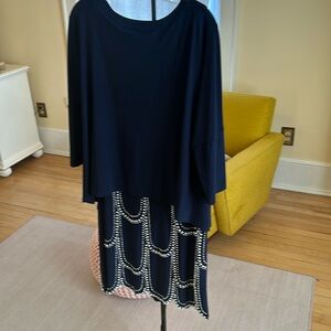 Dress dark navy.  Pearls at bottom